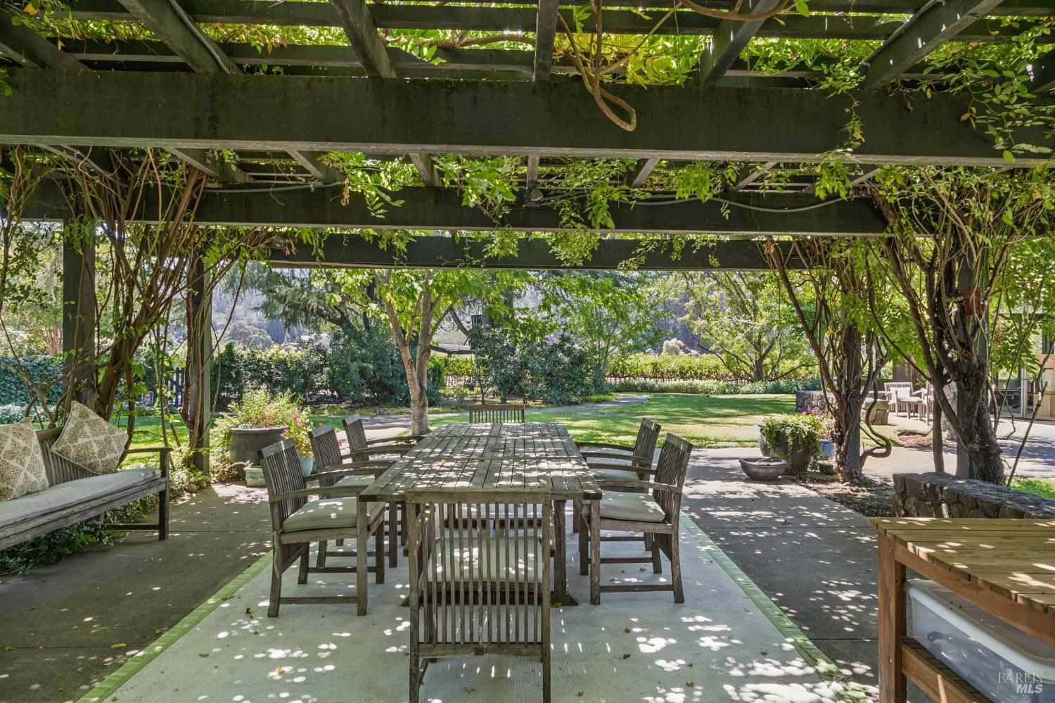 1819 Zinfandel Lane St. Helena CA 94574