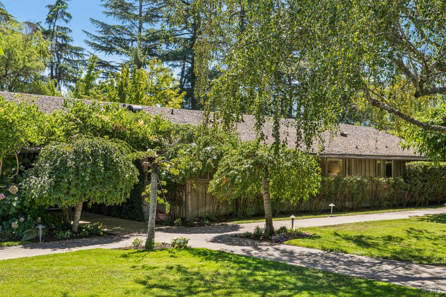 1819 Zinfandel Lane St. Helena CA 94574
