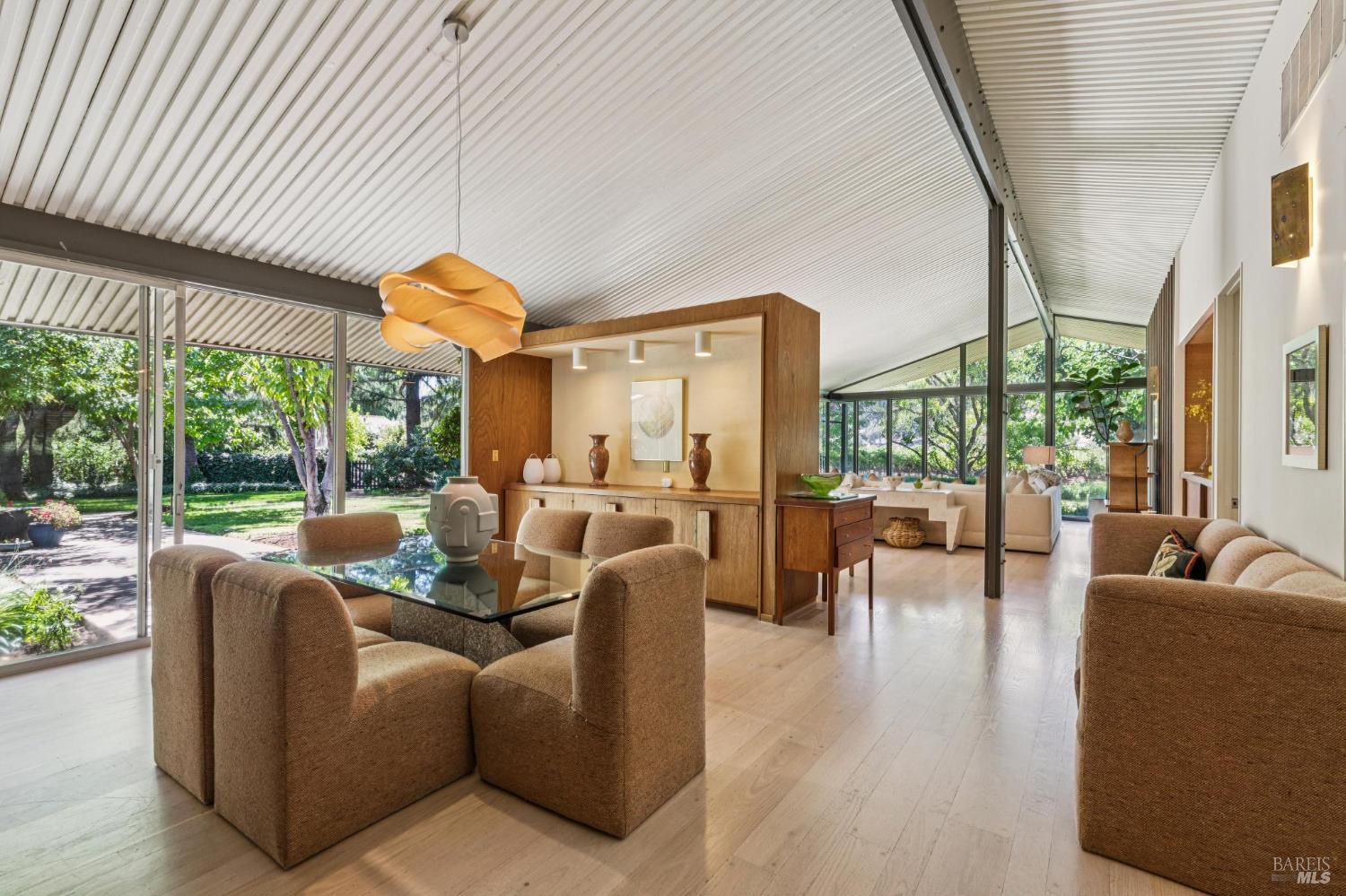 1819 Zinfandel Lane St. Helena CA 94574