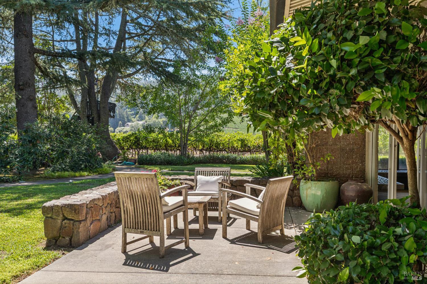 1819 Zinfandel Lane St. Helena CA 94574