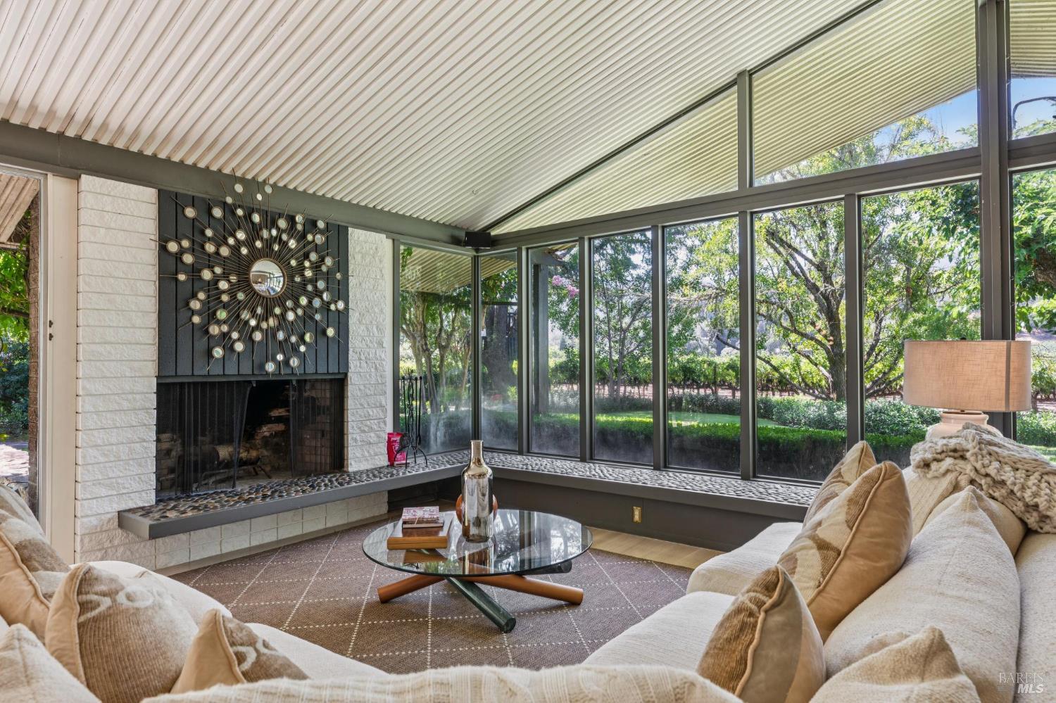 1819 Zinfandel Lane St. Helena CA 94574