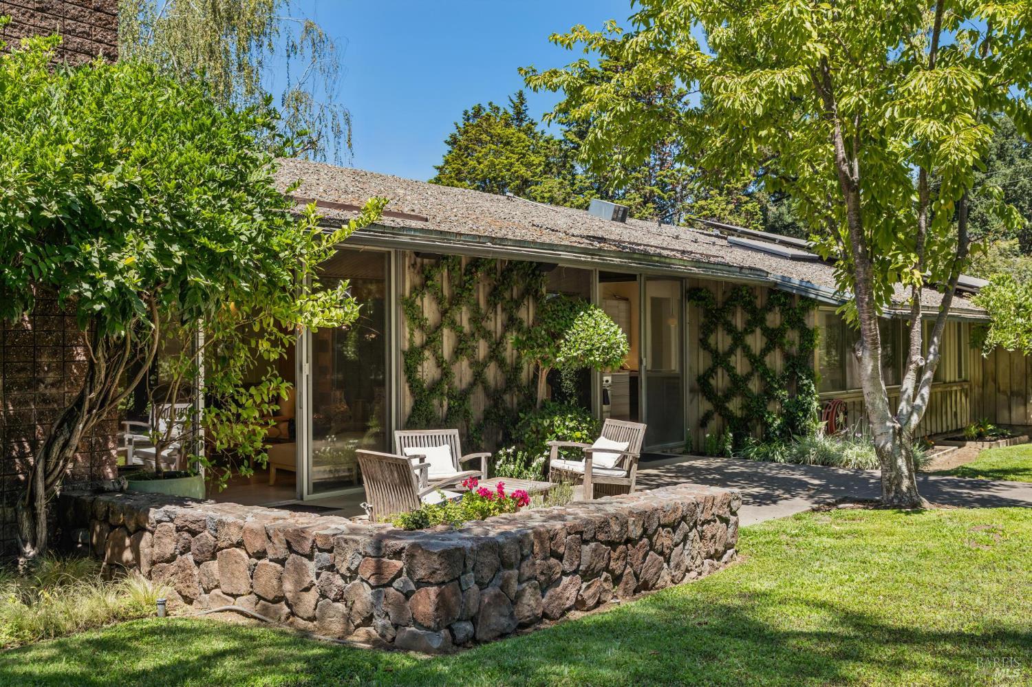 1819 Zinfandel Lane St. Helena CA 94574