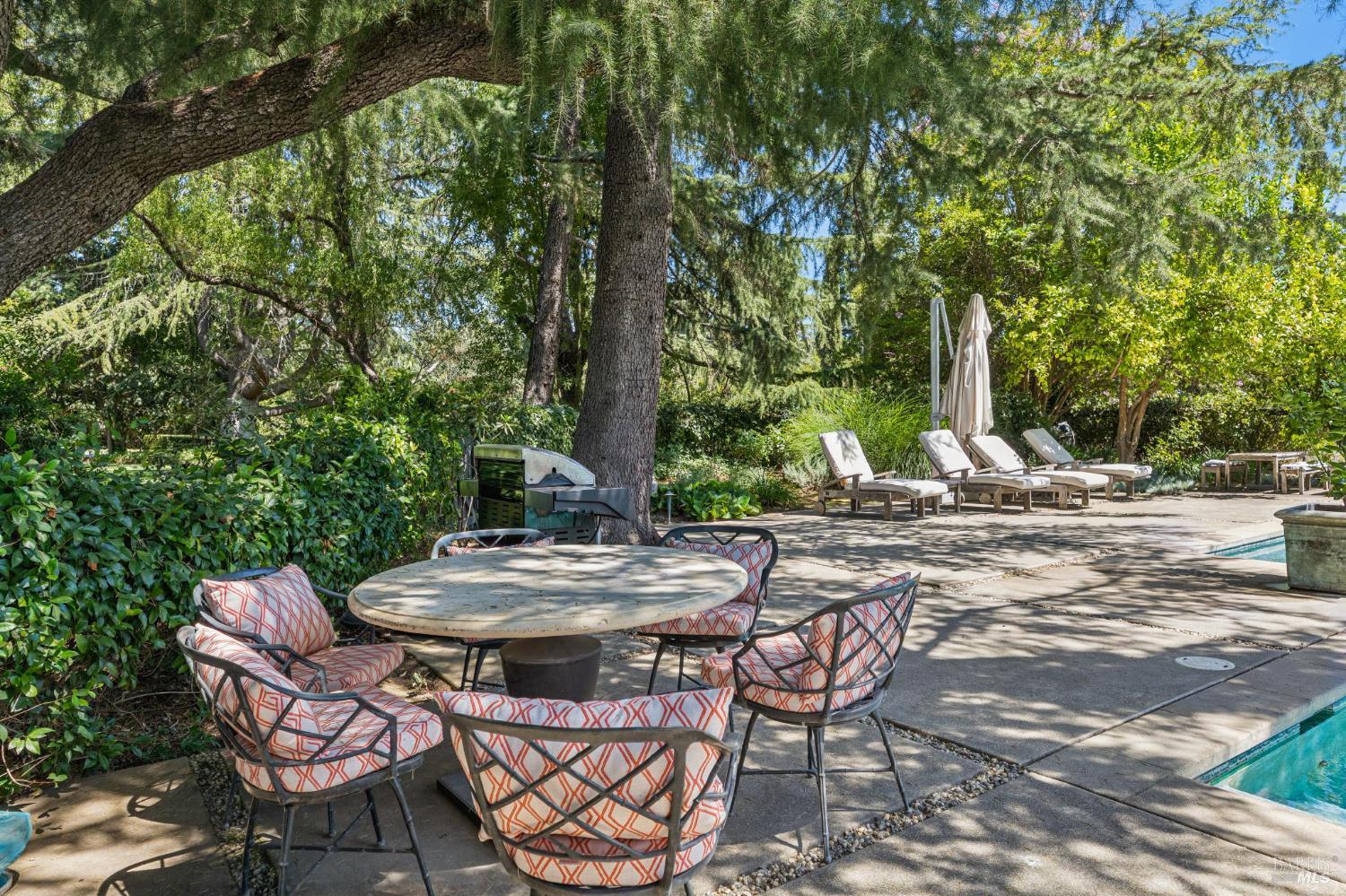 1819 Zinfandel Lane St. Helena CA 94574