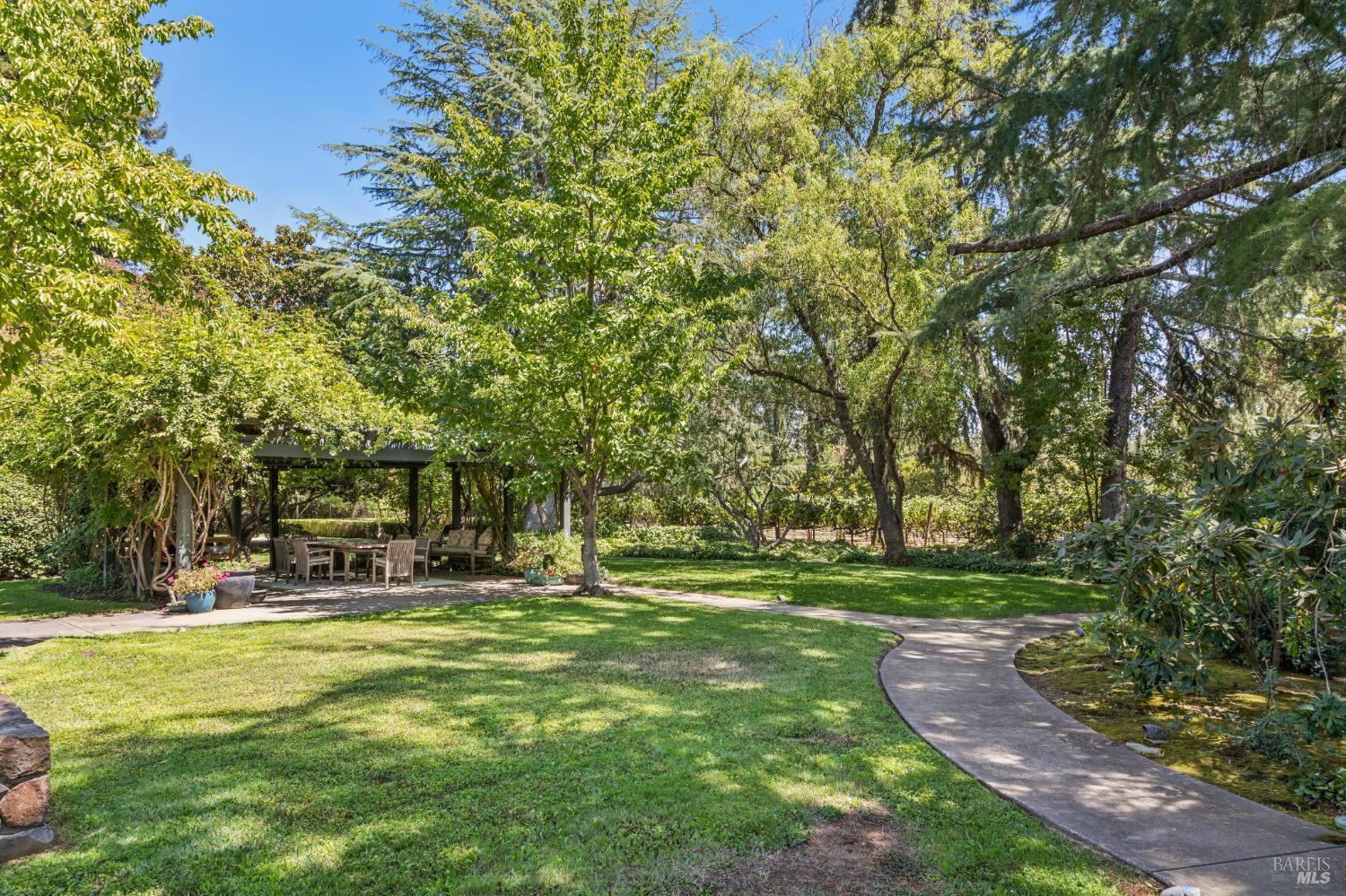 1819 Zinfandel Lane St. Helena CA 94574