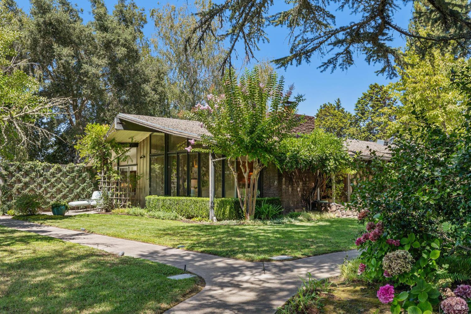 1819 Zinfandel Lane St. Helena CA 94574