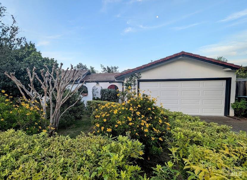 824 University Street Healdsburg CA 95448