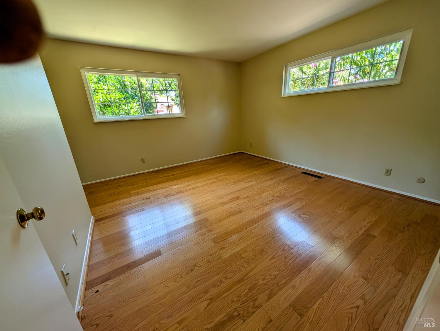 824 University Street Healdsburg CA 95448