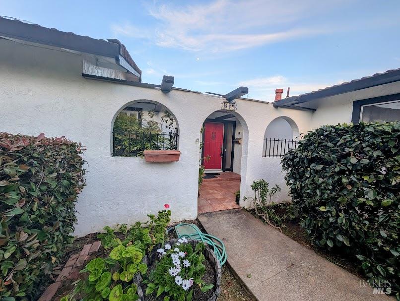 824 University Street Healdsburg CA 95448