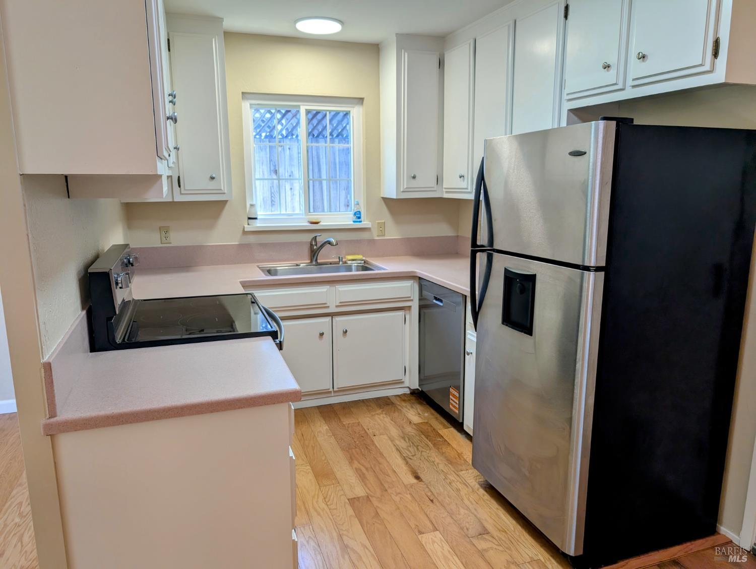 824 University Street Healdsburg CA 95448