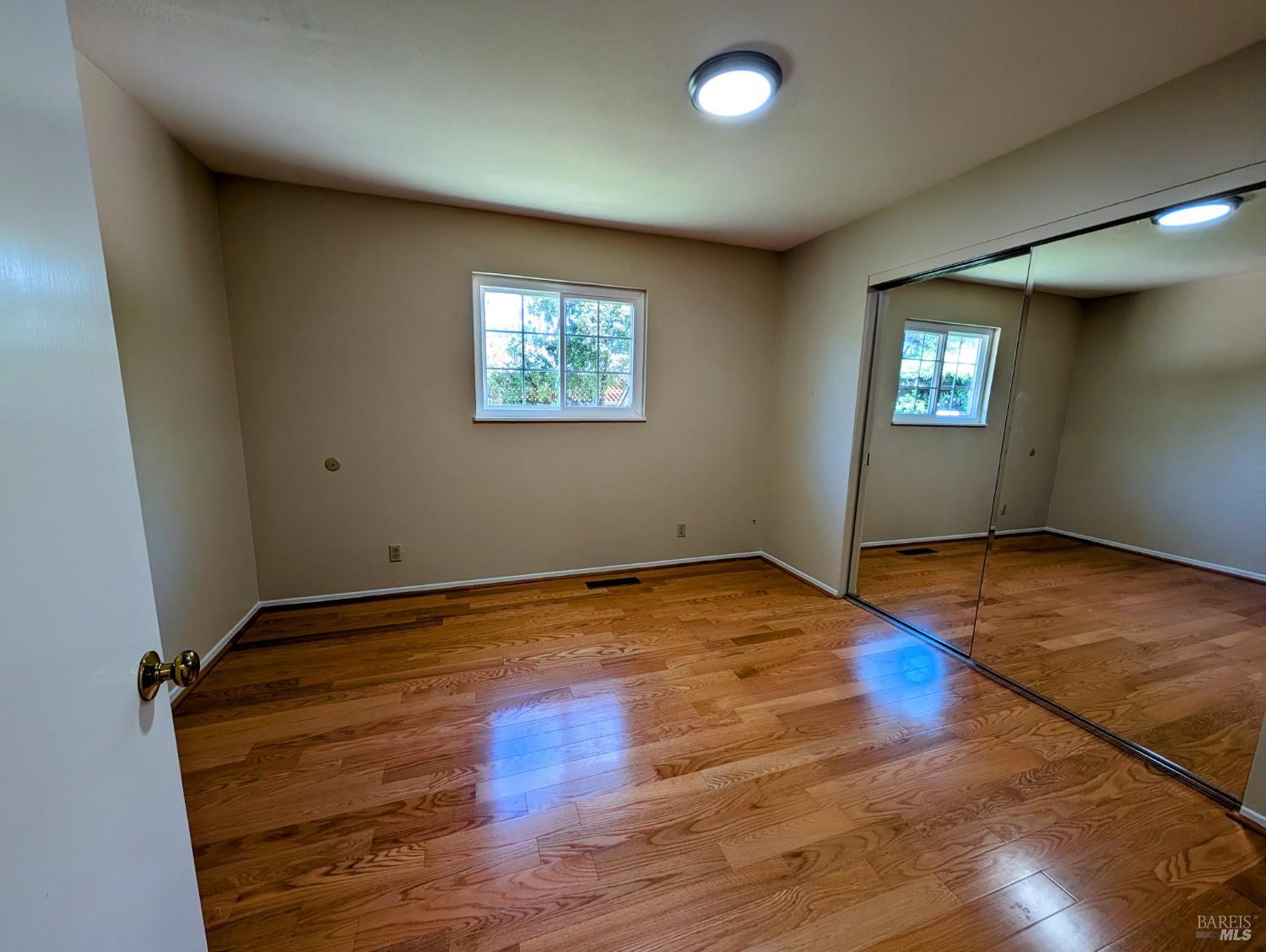824 University Street Healdsburg CA 95448