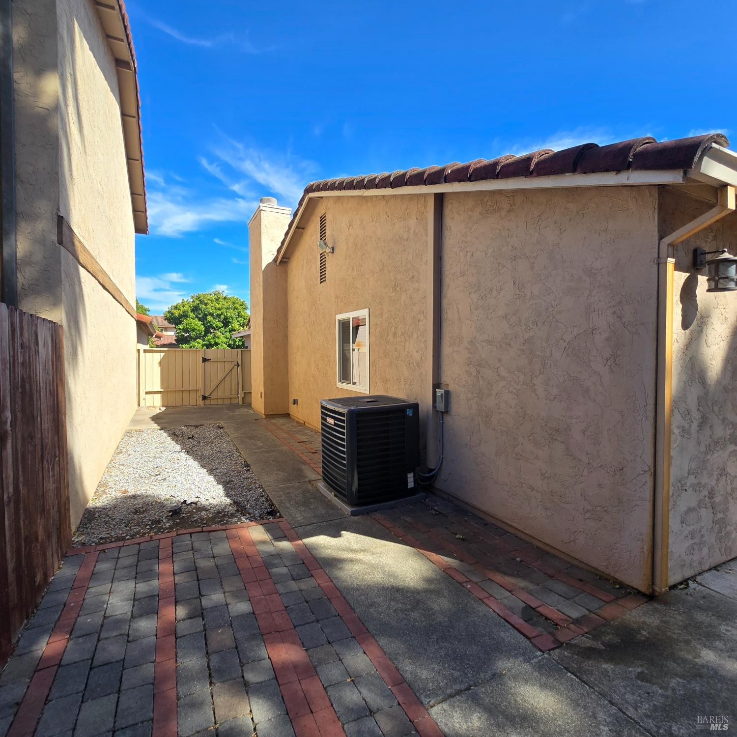 2717 Applewood Drive Fairfield CA 94534