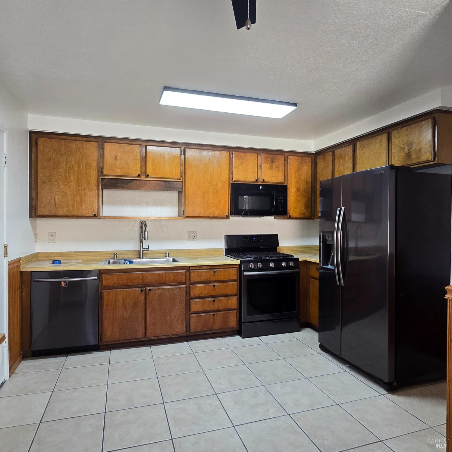 2717 Applewood Drive Fairfield CA 94534