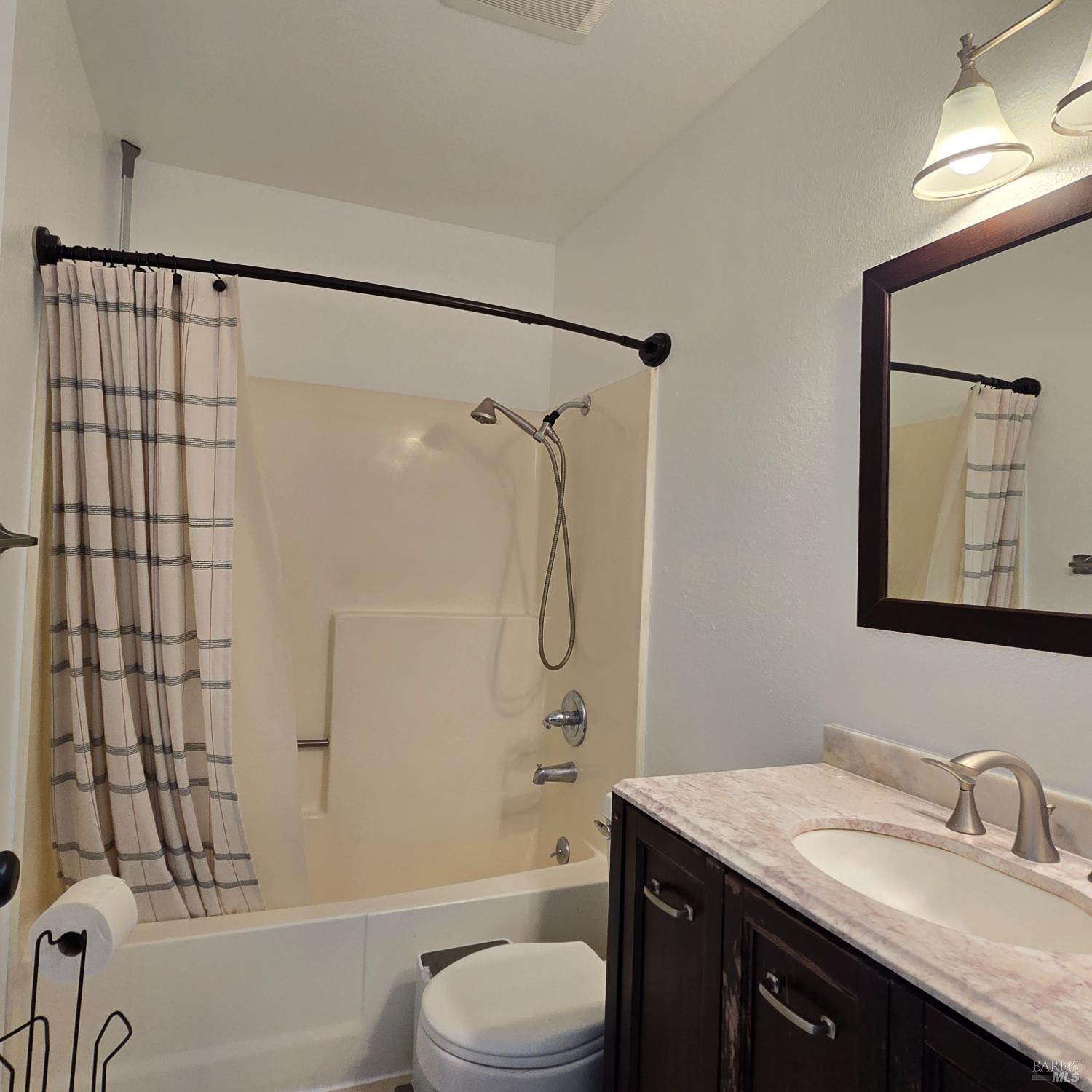 2717 Applewood Drive Fairfield CA 94534