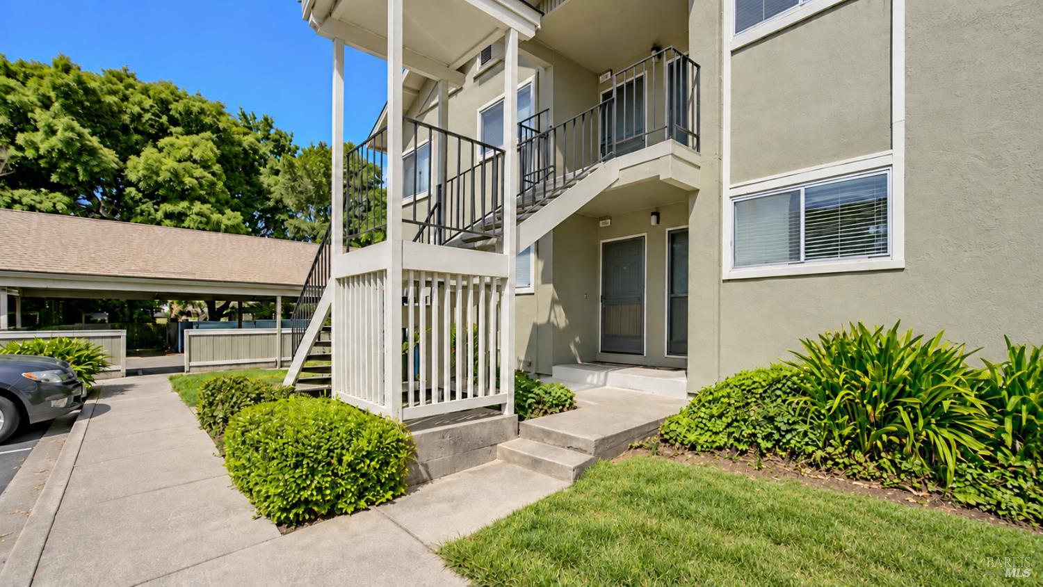 678 Santa Alicia Drive Rohnert Park CA 94928