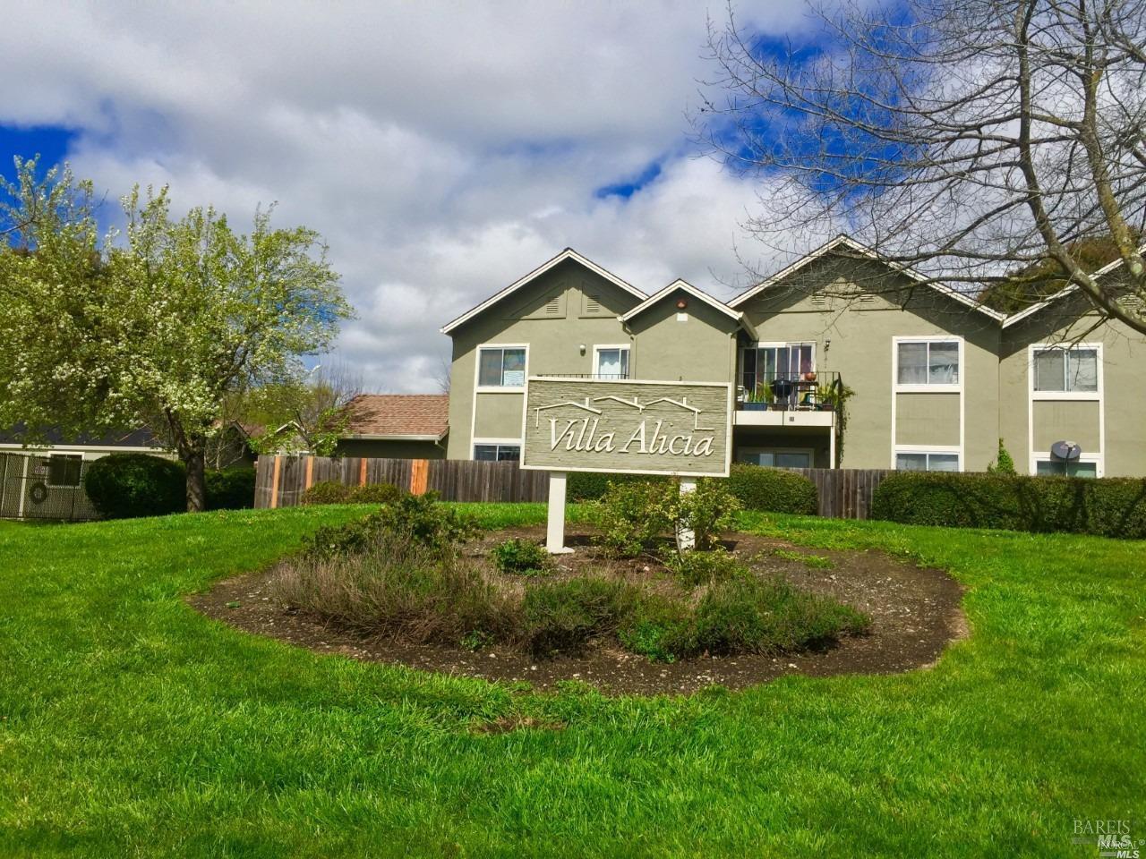 678 Santa Alicia Drive Rohnert Park CA 94928