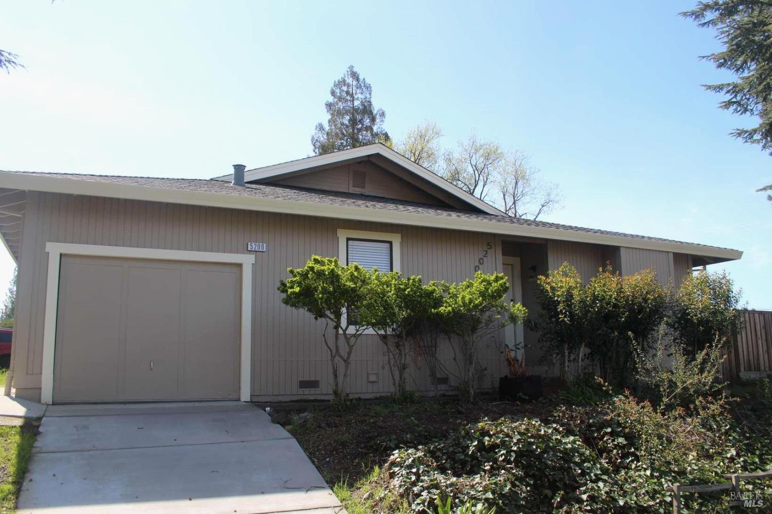 5200 Piedmont Drive Santa Rosa CA 95409