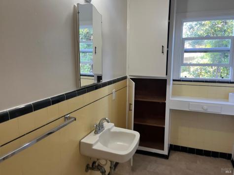 20 Eucalyptus Road Petaluma CA 94952