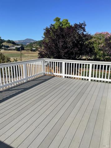 203 Spur Ridge Lane Healdsburg CA 95448
