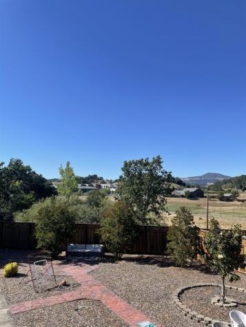 203 Spur Ridge Lane Healdsburg CA 95448