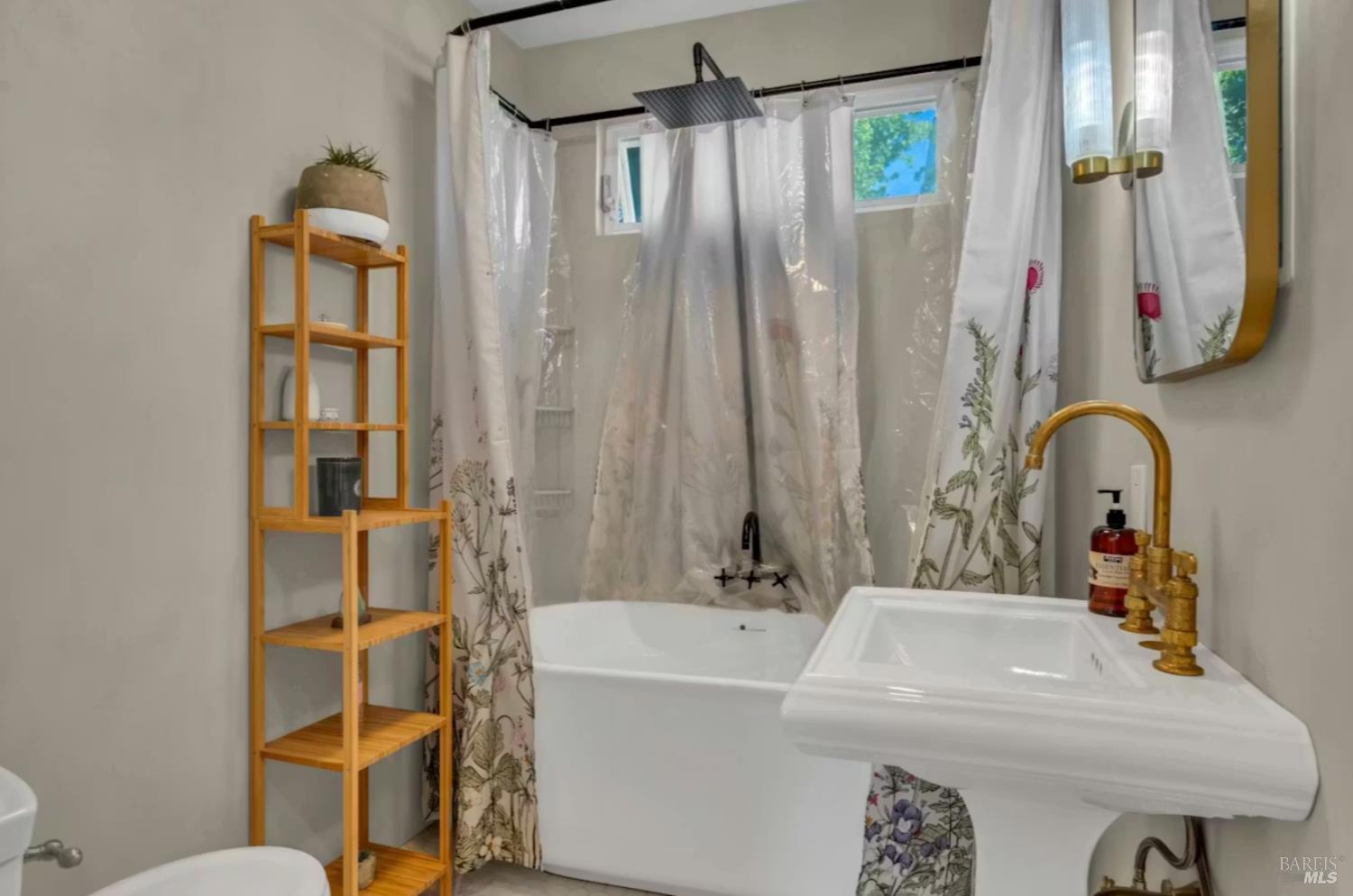 2542 Wilbur Street Oakland CA 94602