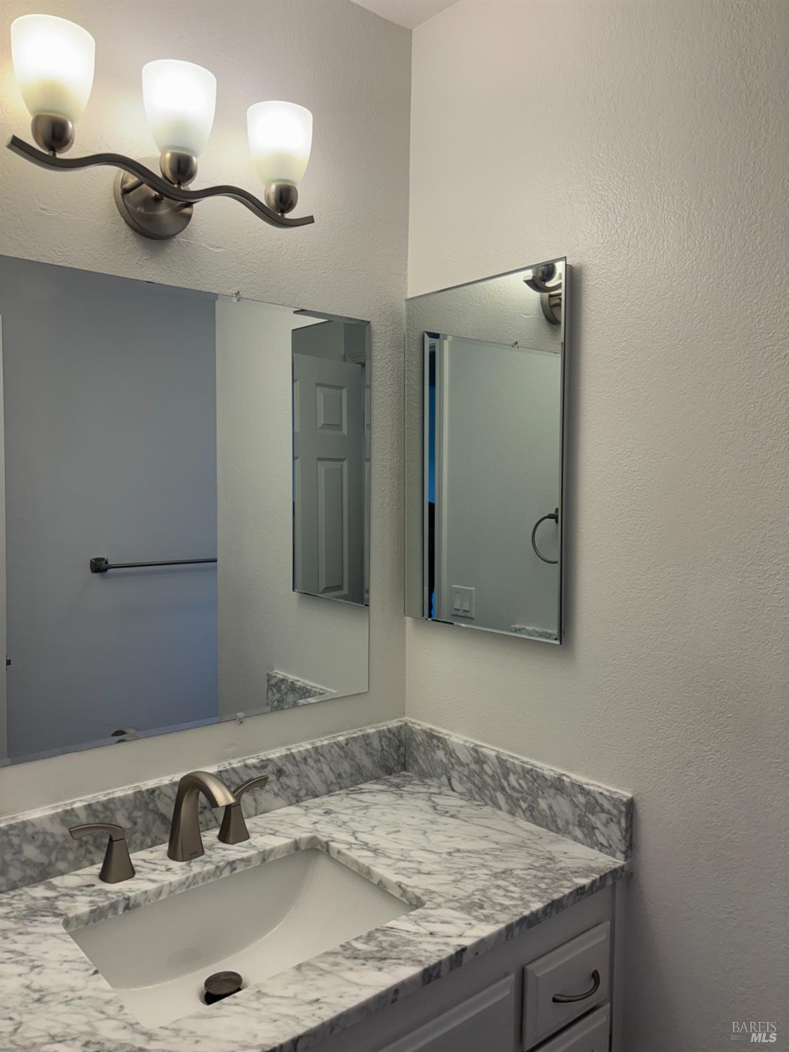 1776 Meda Avenue Santa Rosa CA 95404