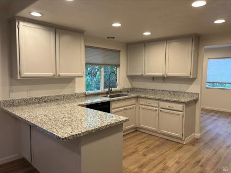 1776 Meda Avenue Santa Rosa CA 95404