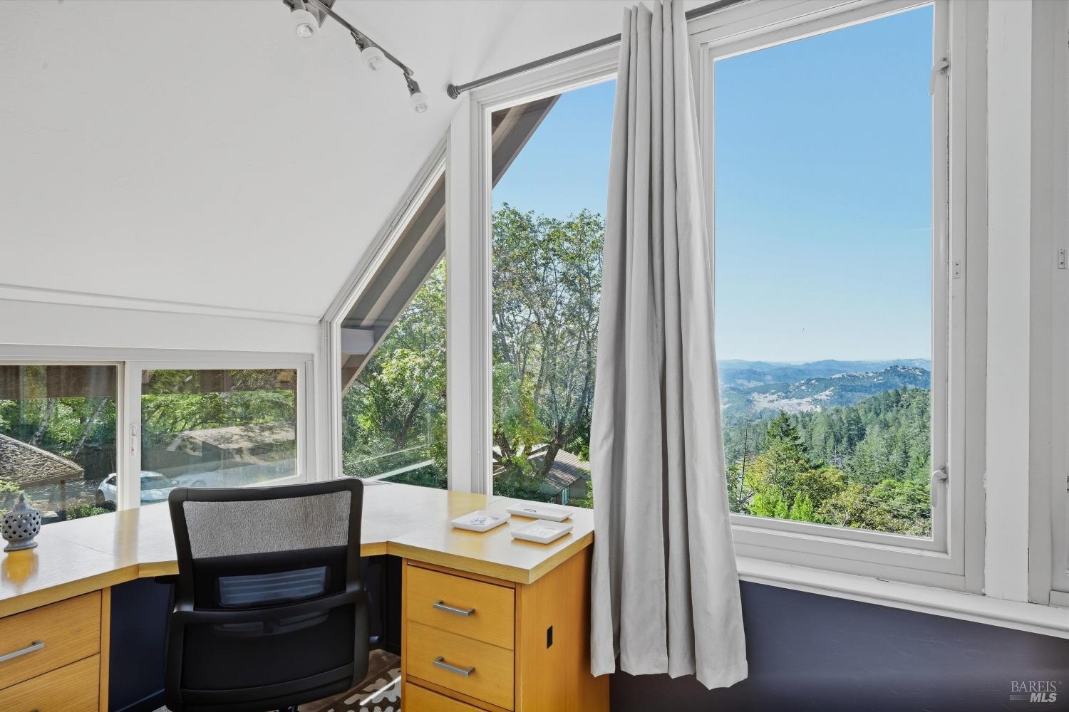 4405 Lake County Highway Calistoga CA 94515