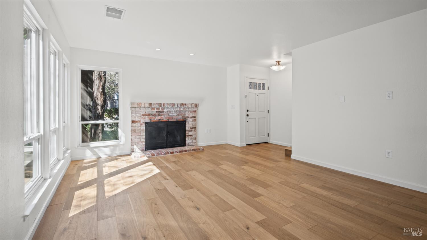 1719 Grand Avenue San Rafael CA 94901