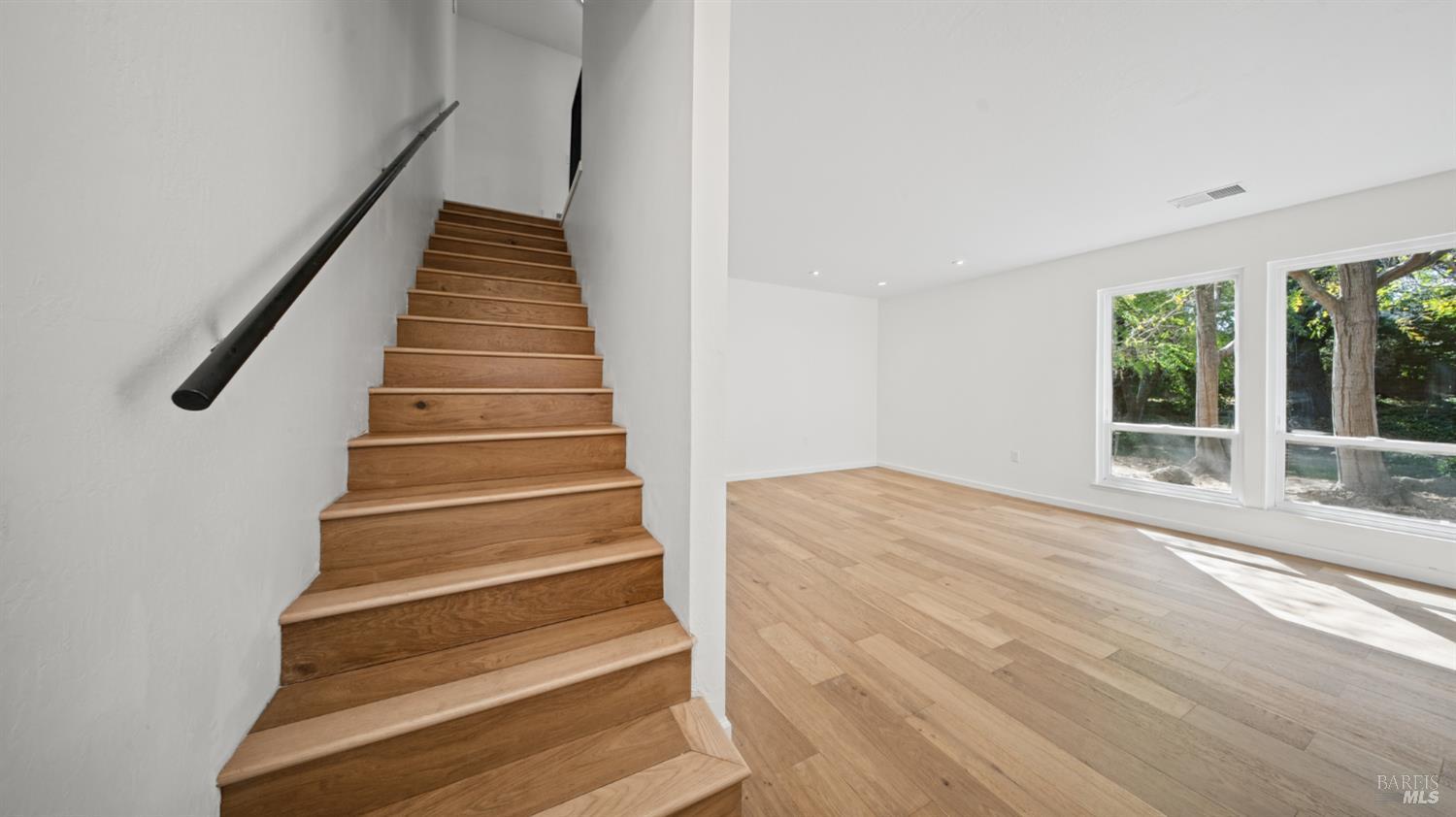 1719 Grand Avenue San Rafael CA 94901