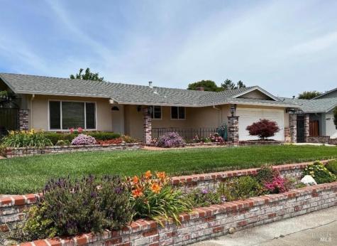 19 San Miguel Way Novato CA 94945