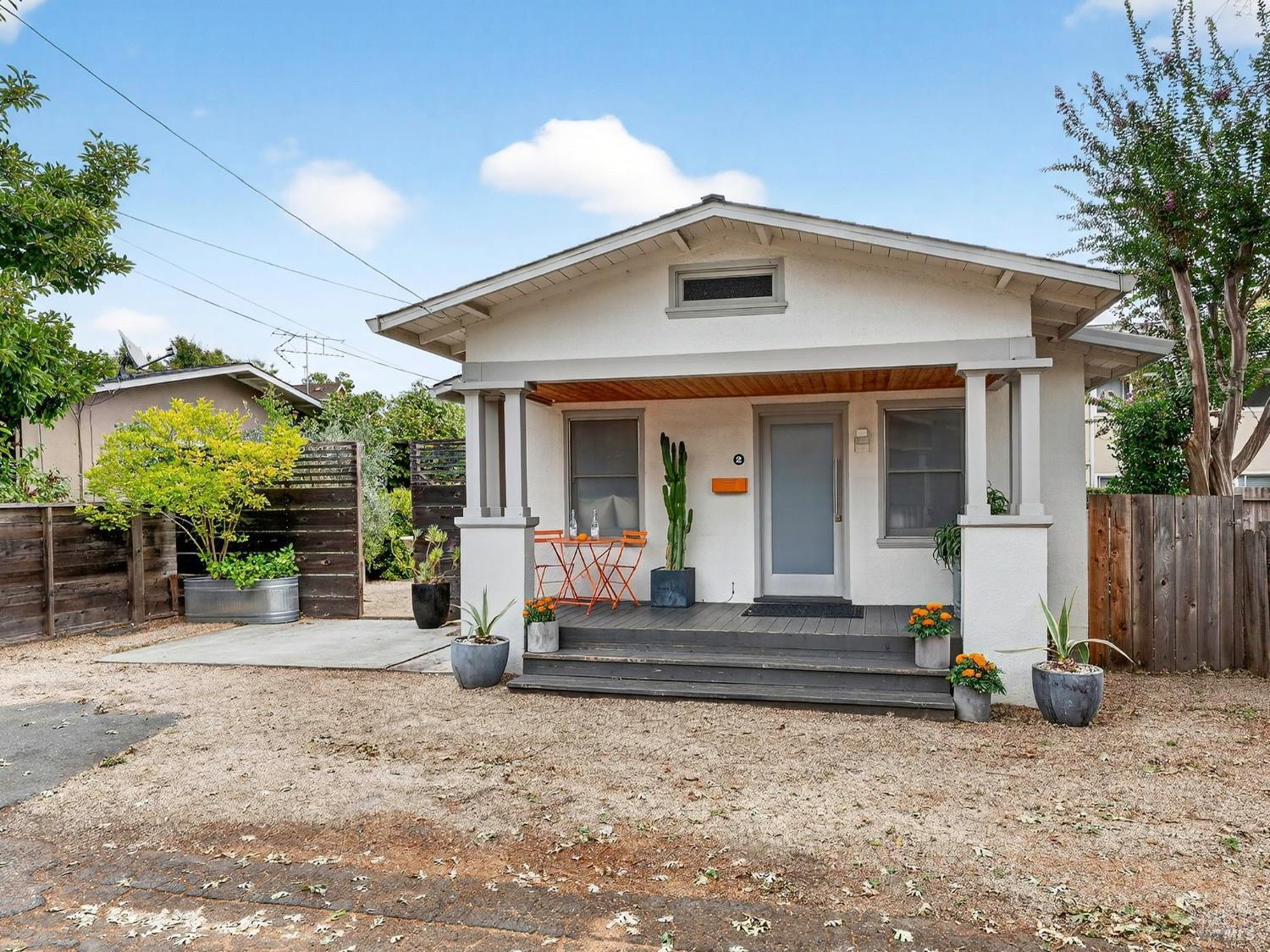 2 Bulson Court Napa CA 94559