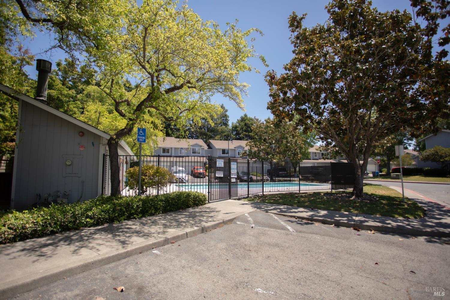 1549 Monarch Place Rohnert Park CA 94928
