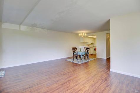22 Lakeview Court Novato CA 94947