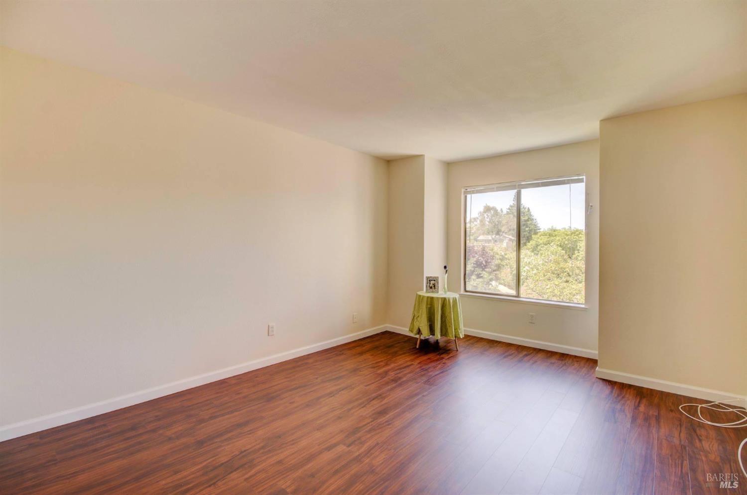 22 Lakeview Court Novato CA 94947