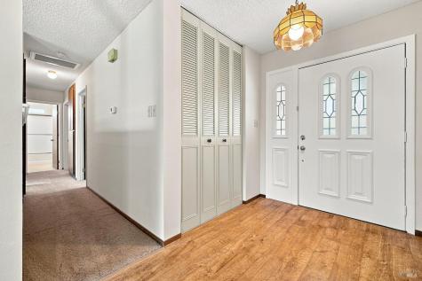 239 Monte Vista Avenue Healdsburg CA 95448
