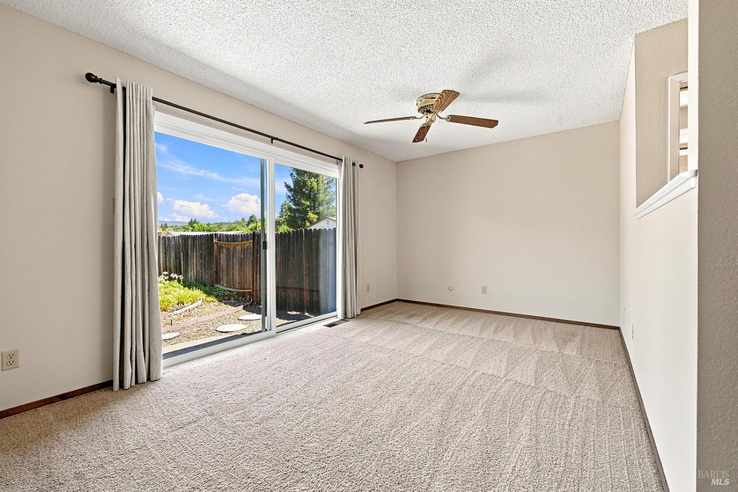 239 Monte Vista Avenue Healdsburg CA 95448