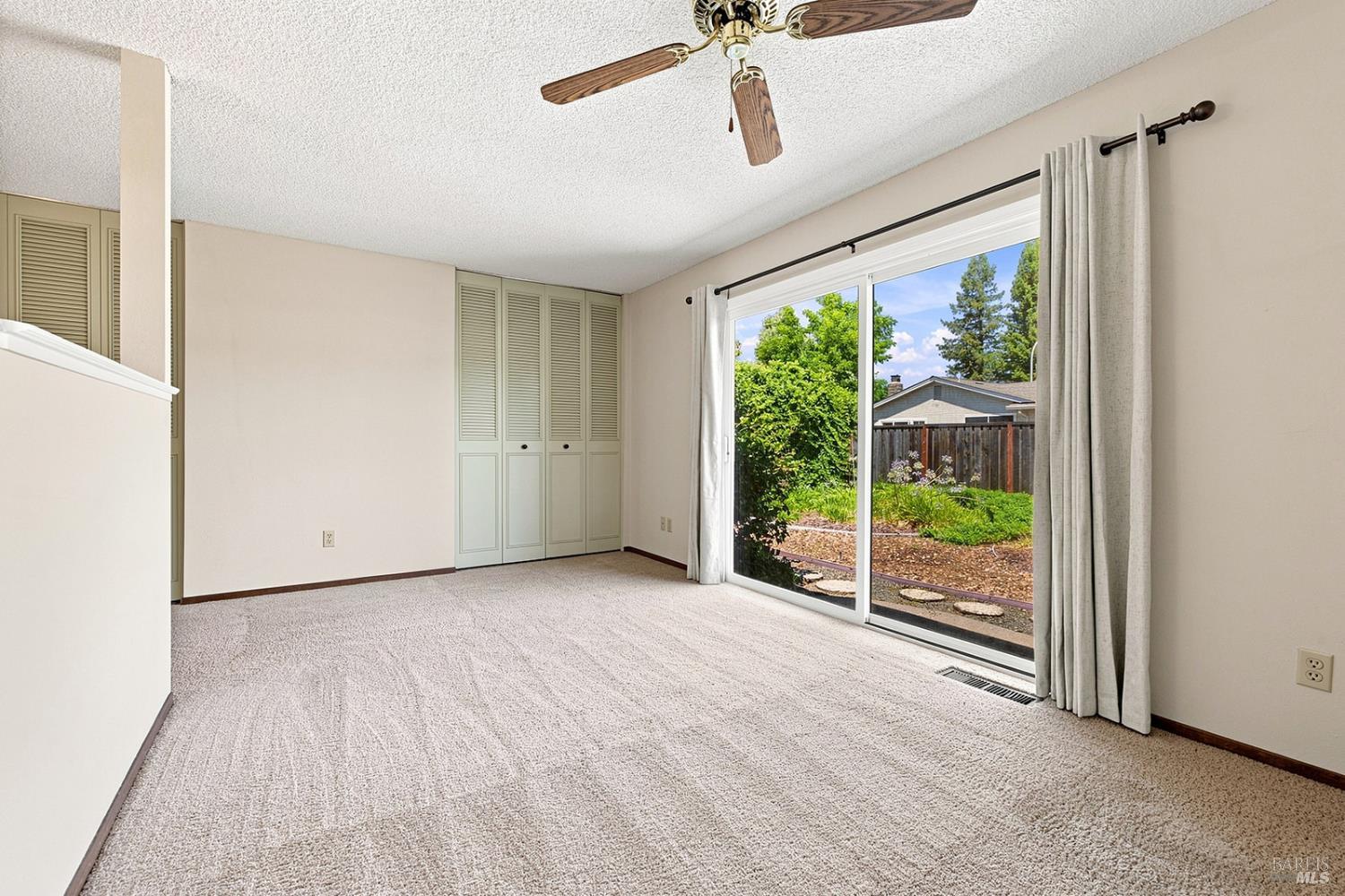 239 Monte Vista Avenue Healdsburg CA 95448