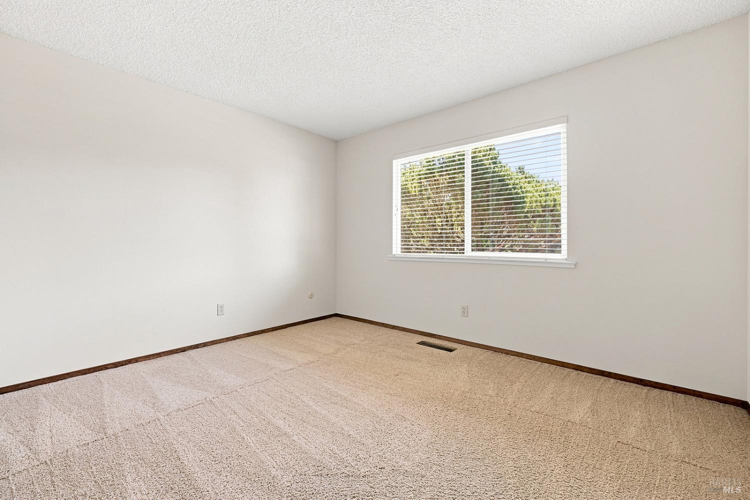 239 Monte Vista Avenue Healdsburg CA 95448