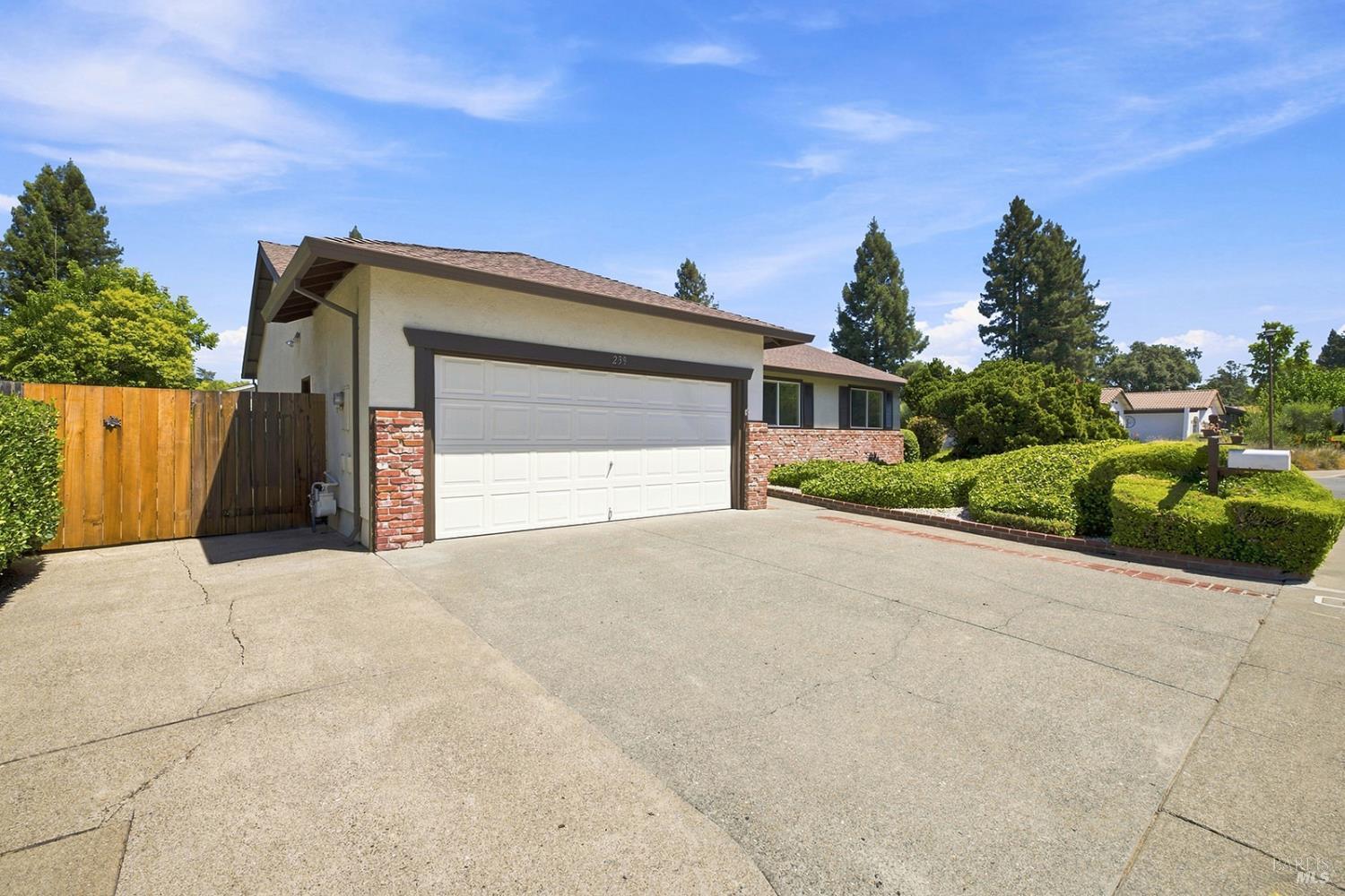 239 Monte Vista Avenue Healdsburg CA 95448