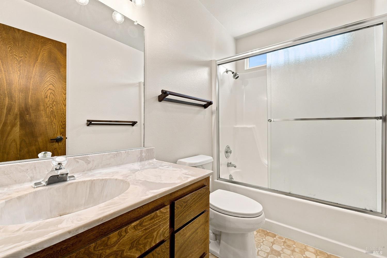 239 Monte Vista Avenue Healdsburg CA 95448