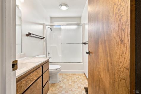239 Monte Vista Avenue Healdsburg CA 95448