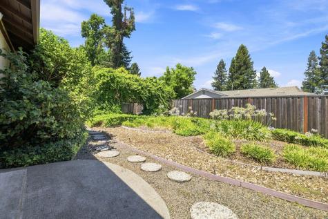 239 Monte Vista Avenue Healdsburg CA 95448
