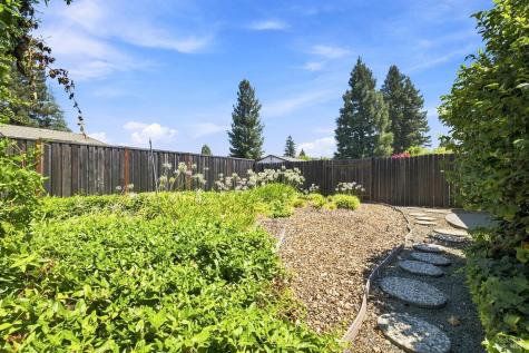 239 Monte Vista Avenue Healdsburg CA 95448