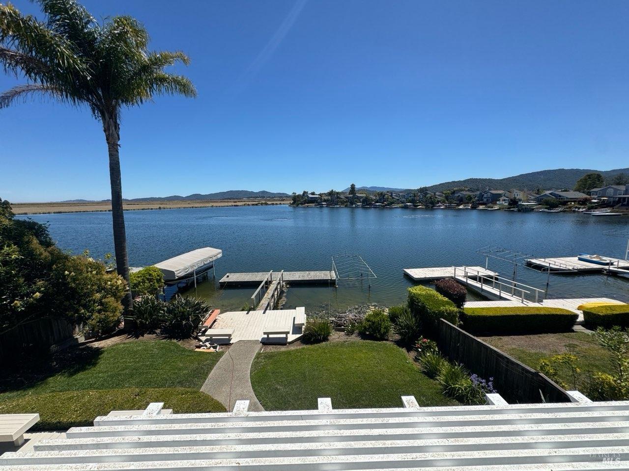 138 Del Oro Lagoon Novato CA 94949