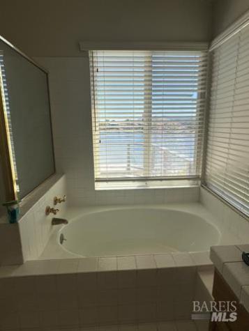 138 Del Oro Lagoon Novato CA 94949