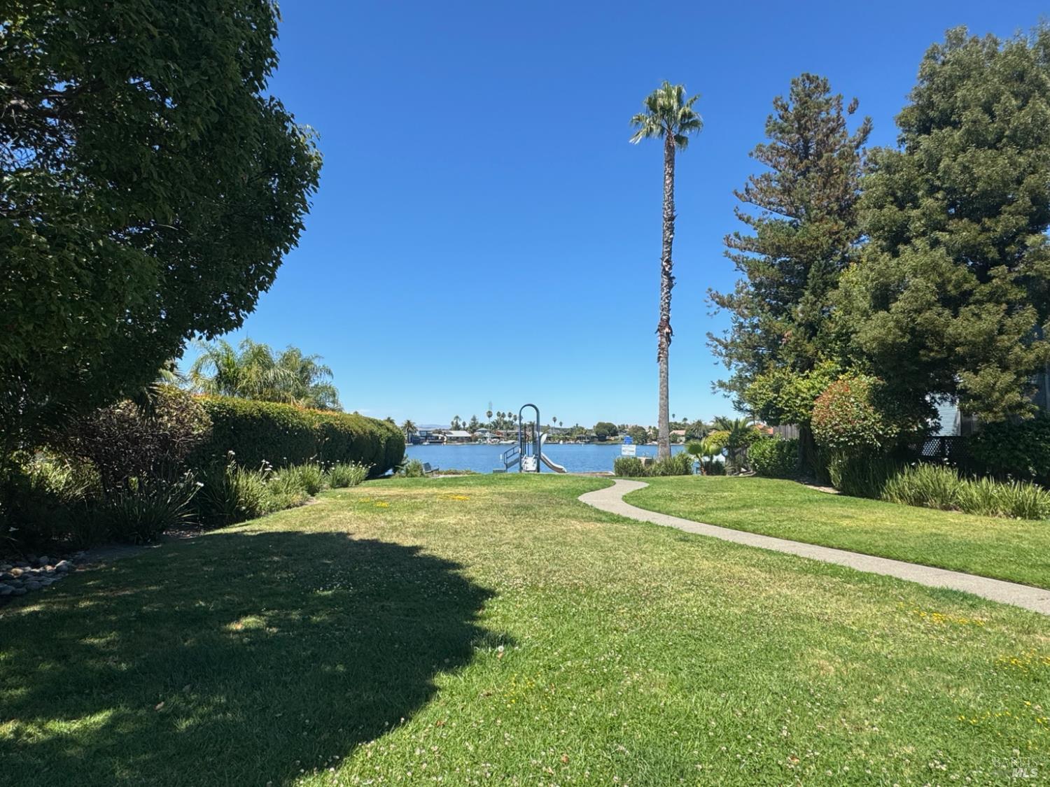 138 Del Oro Lagoon Novato CA 94949