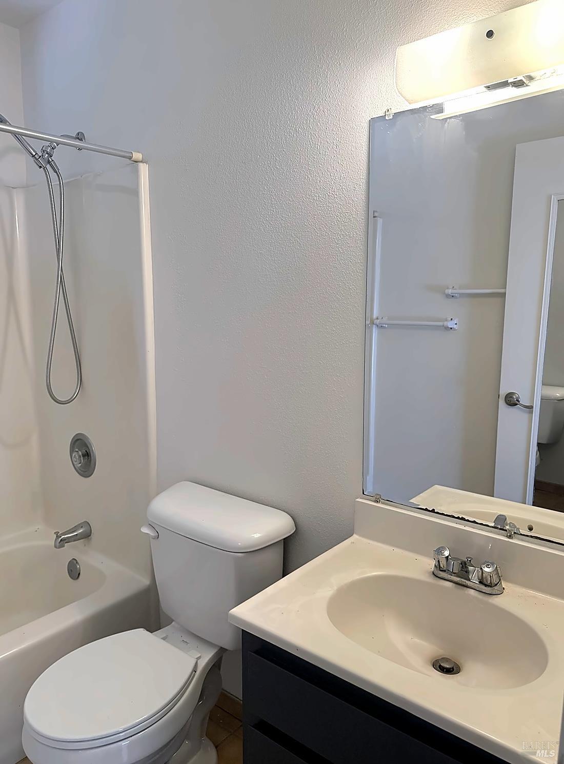 9250 Highway 116 Forestville CA 95436