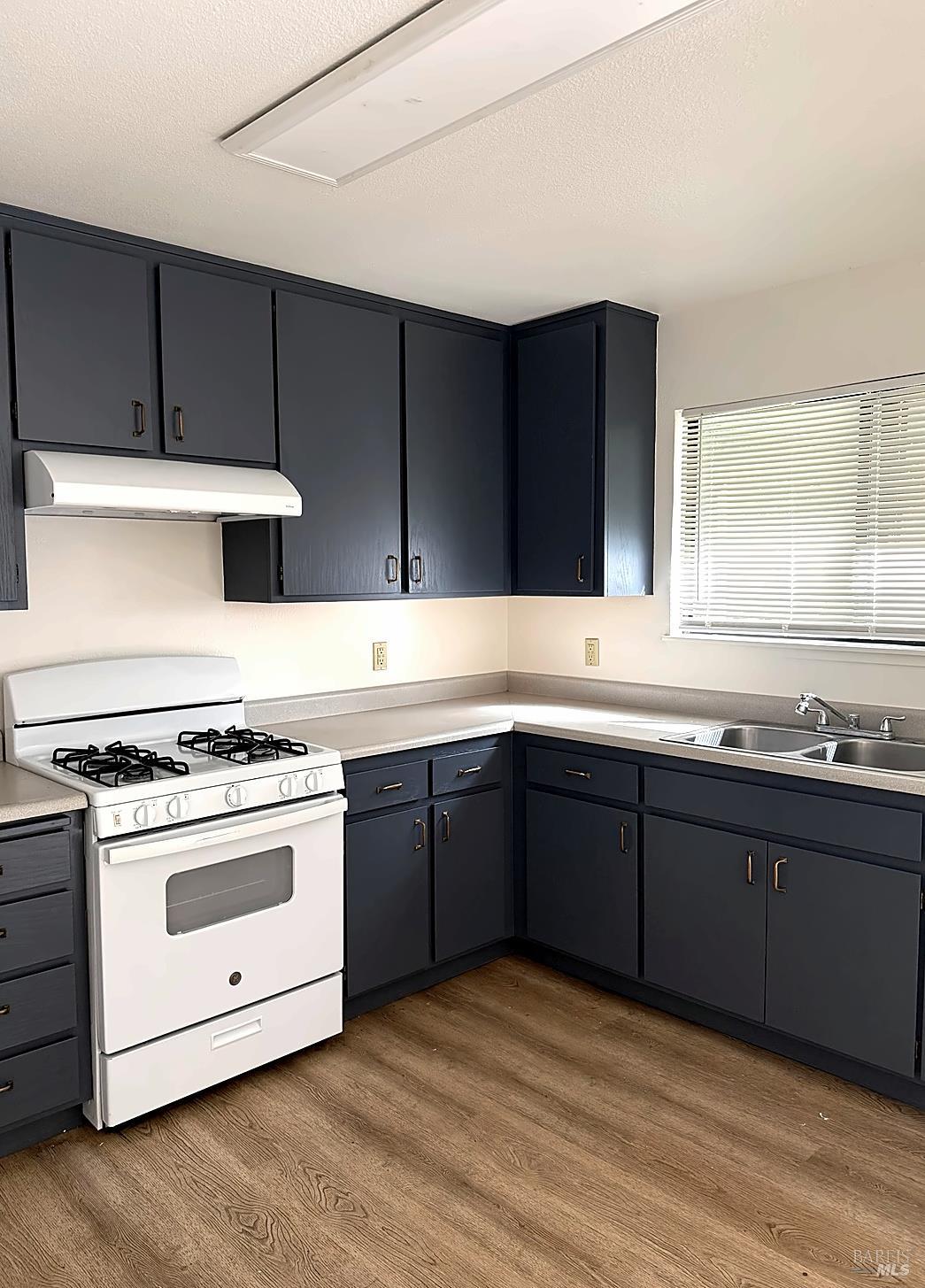 9250 Highway 116 Forestville CA 95436