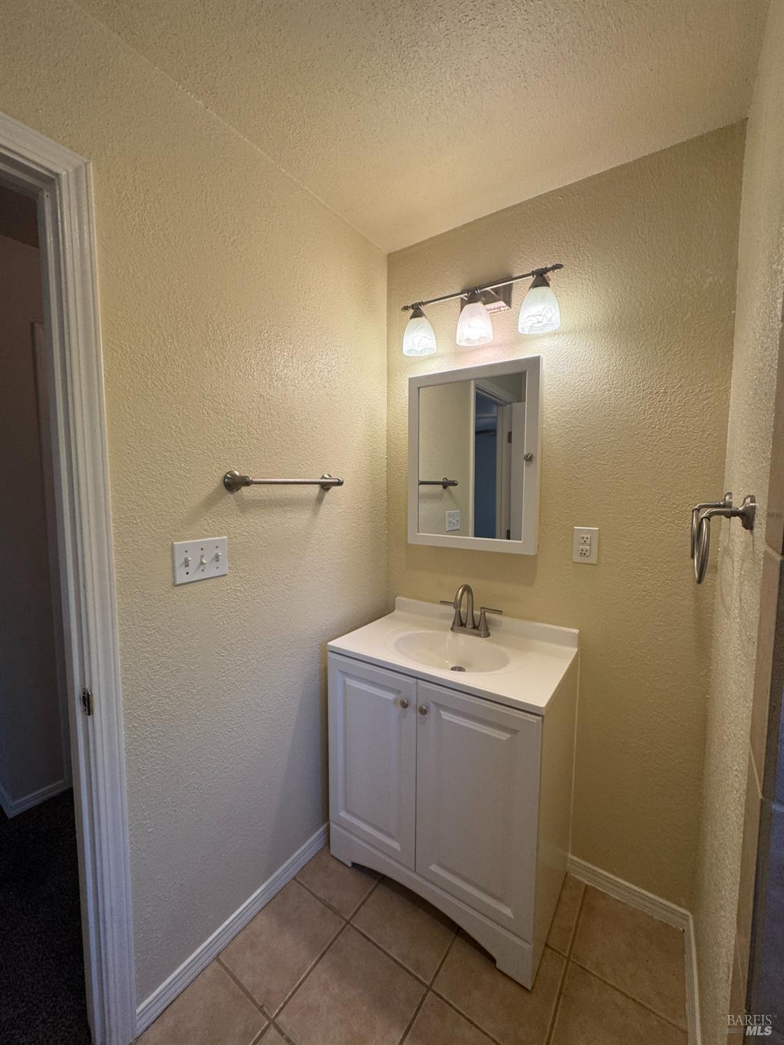 2230 Redwood Street Vallejo CA 94590