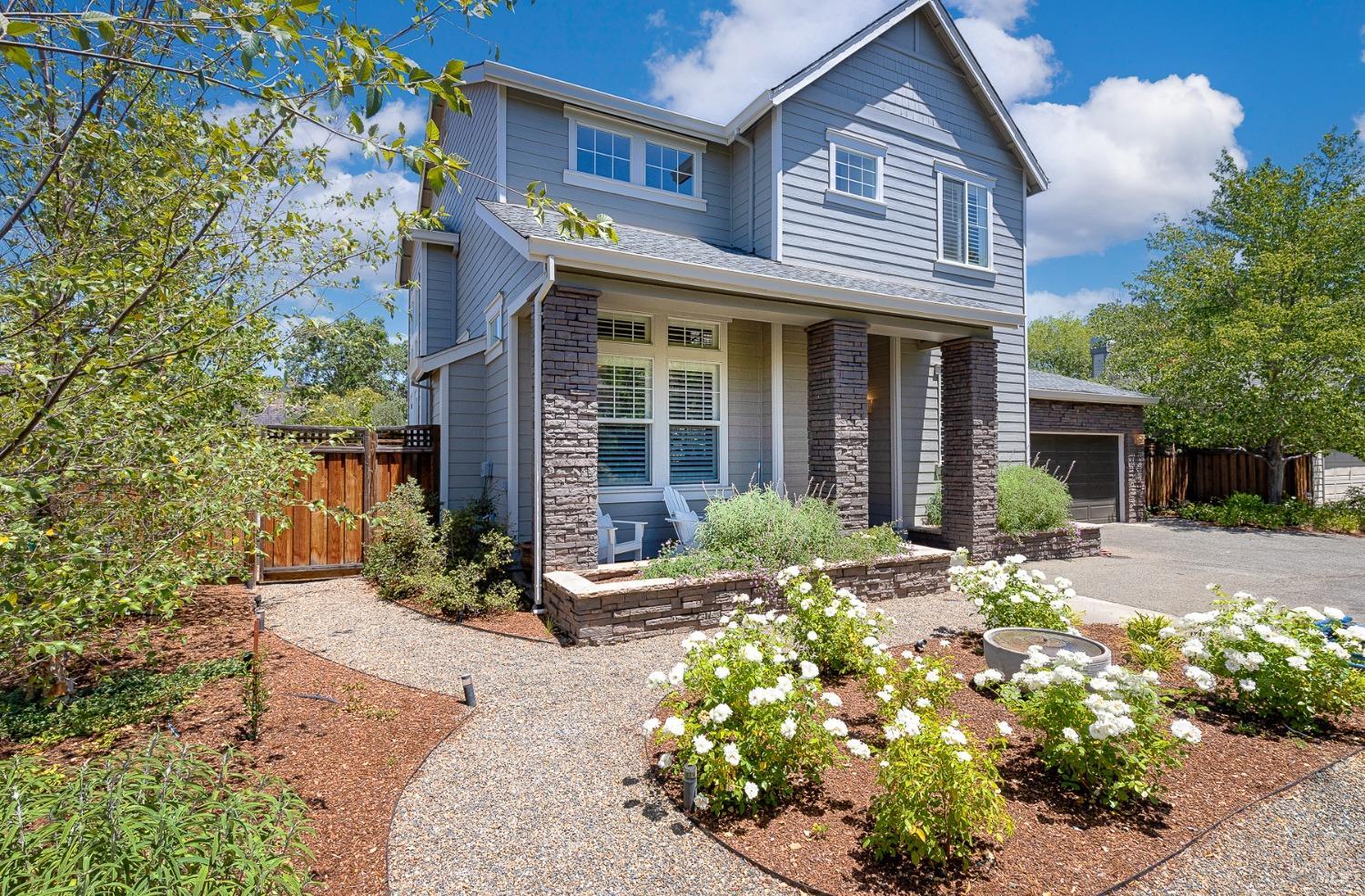 704 Hunt Avenue St. Helena CA 94574